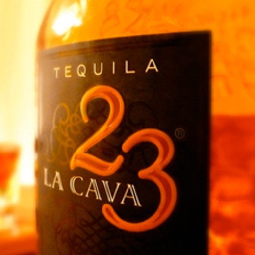 Logo de Cava 23